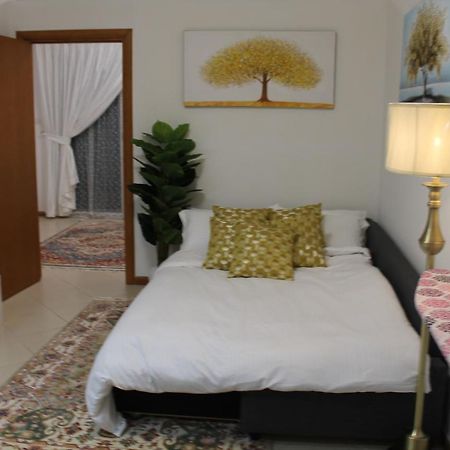 Newly Furnished Cozy 1 Bedroom Apartment Close To Jbr Beach And Metro Дубай Екстер'єр фото