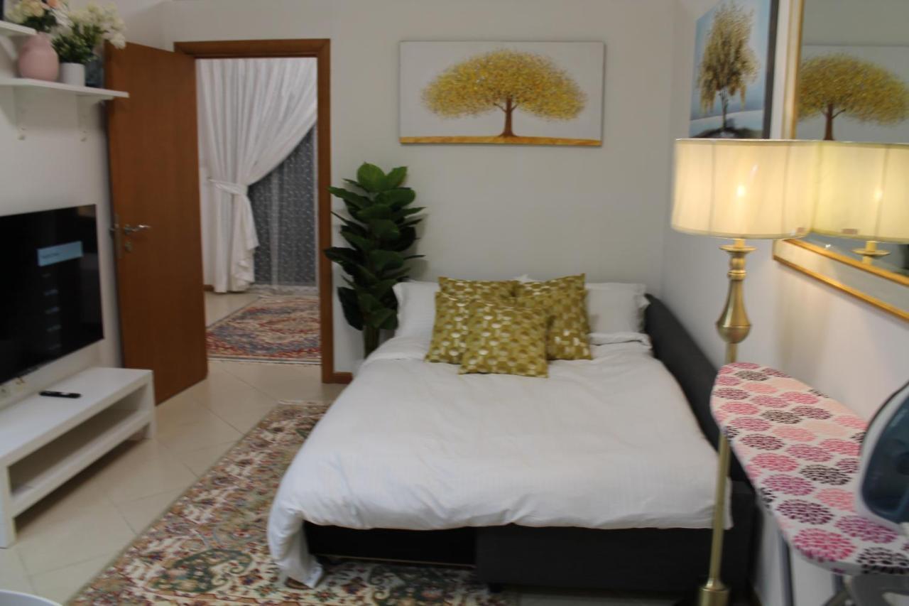 Newly Furnished Cozy 1 Bedroom Apartment Close To Jbr Beach And Metro Дубай Екстер'єр фото