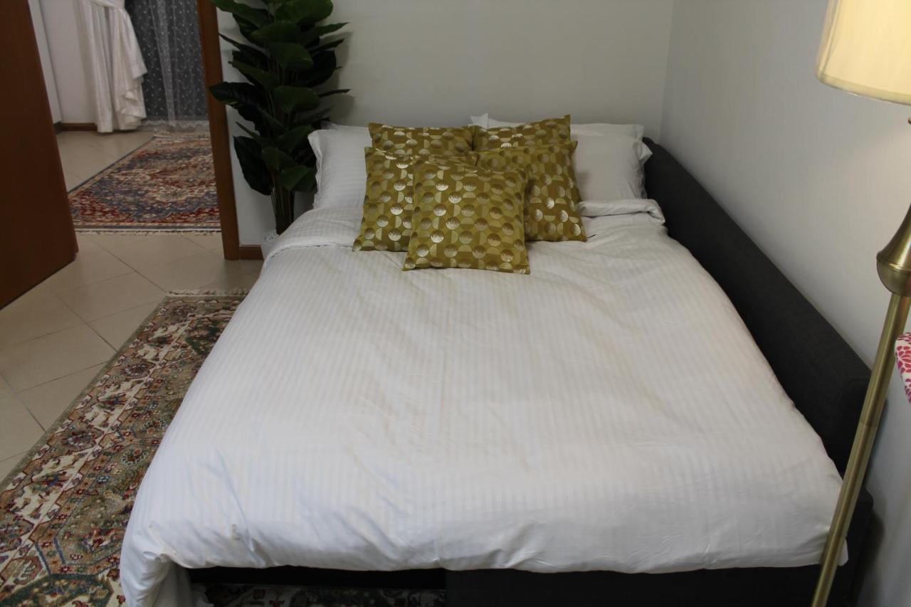 Newly Furnished Cozy 1 Bedroom Apartment Close To Jbr Beach And Metro Дубай Екстер'єр фото